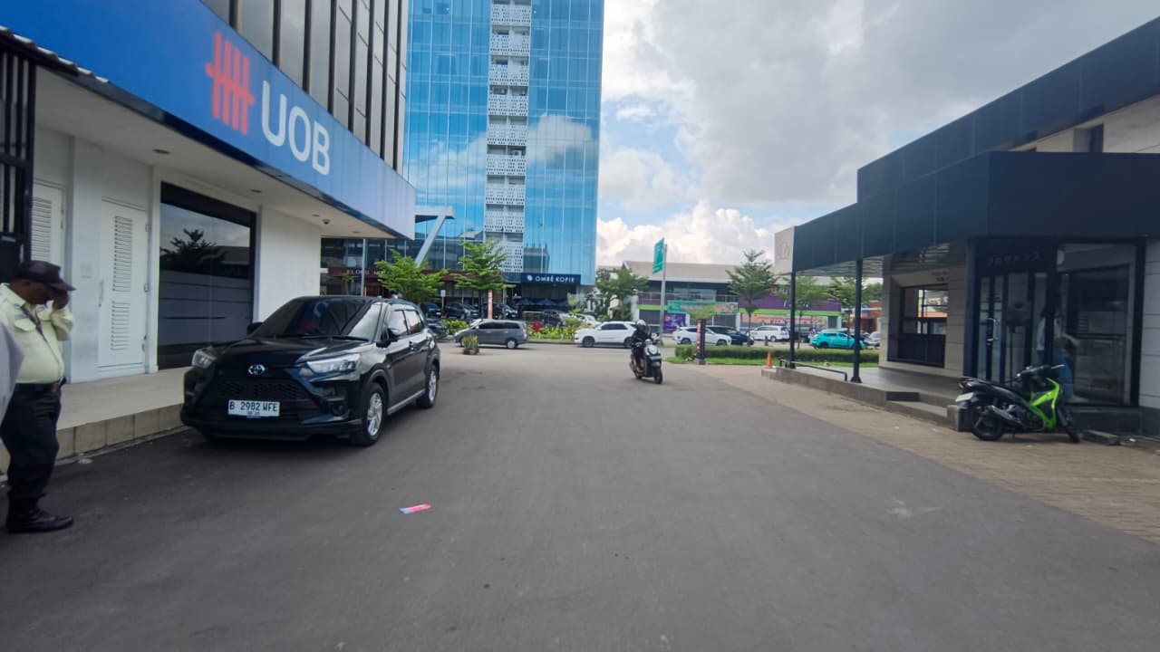 Disewakan 3 Ruko Gandeng metro Gallery PIK, Jakarta Utara